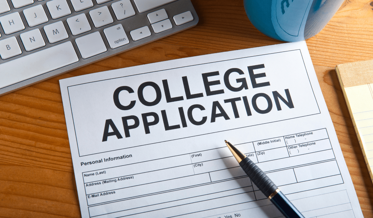 Read our article to learn about the best college admissions consultants